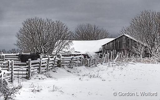 Winter Barn_32397.jpg - Photographed near Smiths Falls, Ontario, Canada.